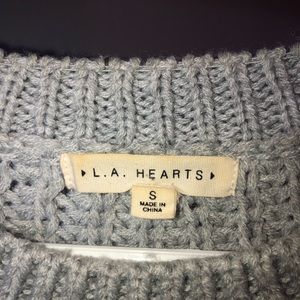 PacSun LA Hearts knit gray sweater size small - very warm -not itchy material
